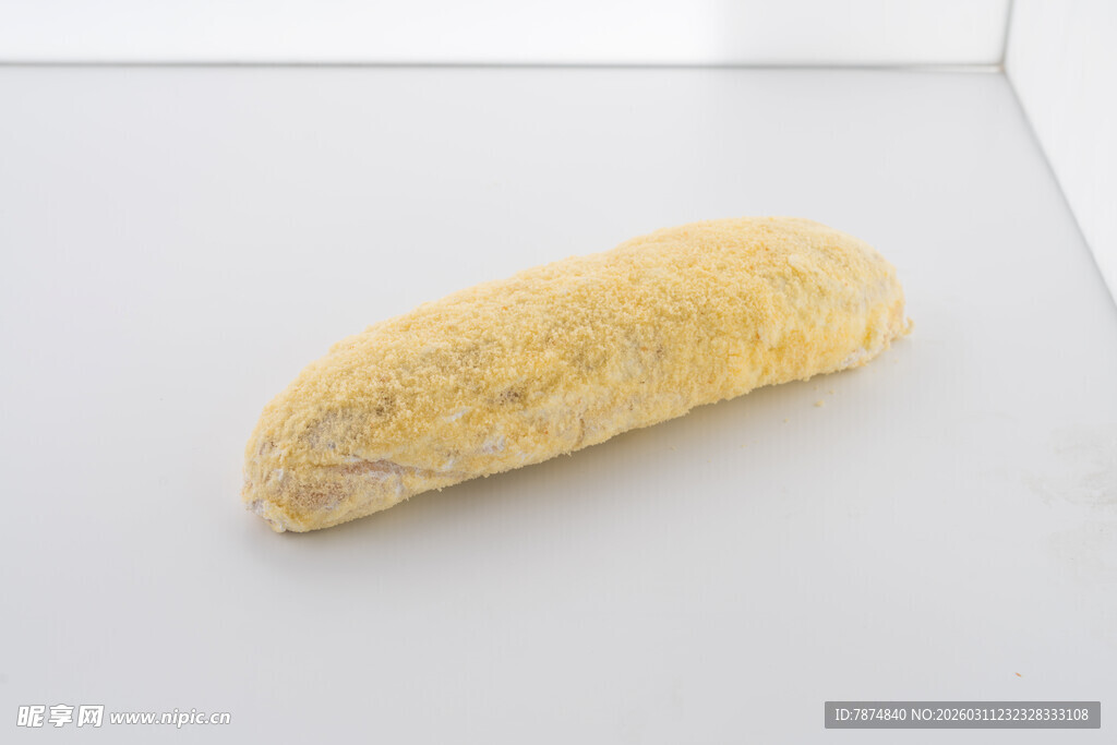 黄色长条状面包特写