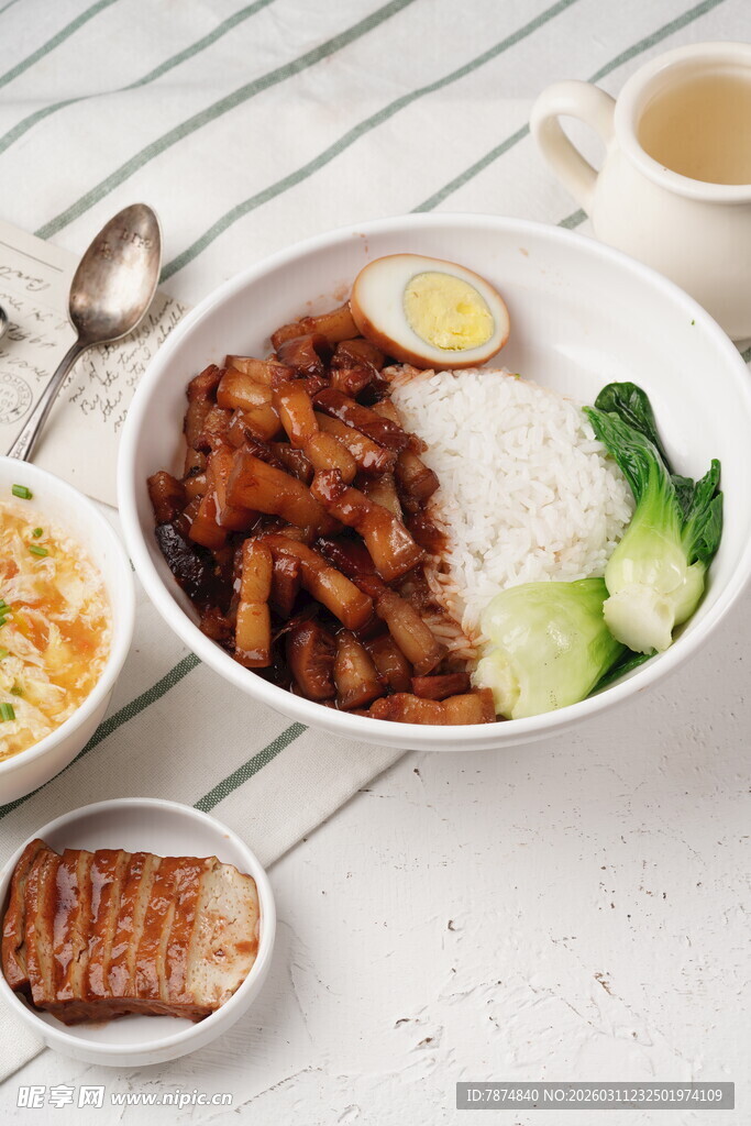 美味叉烧饭套餐诱人呈现