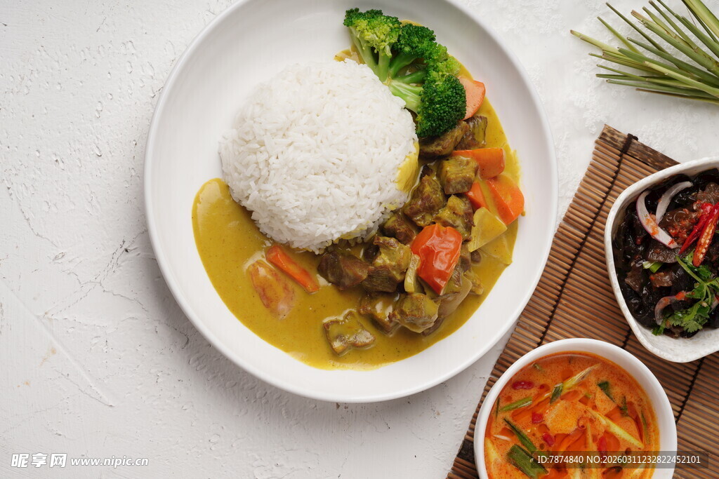 美味多样的亚洲风味餐食