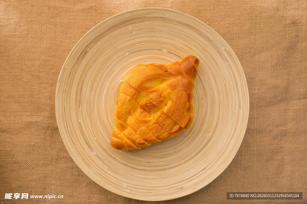 盘中美味酥皮点心