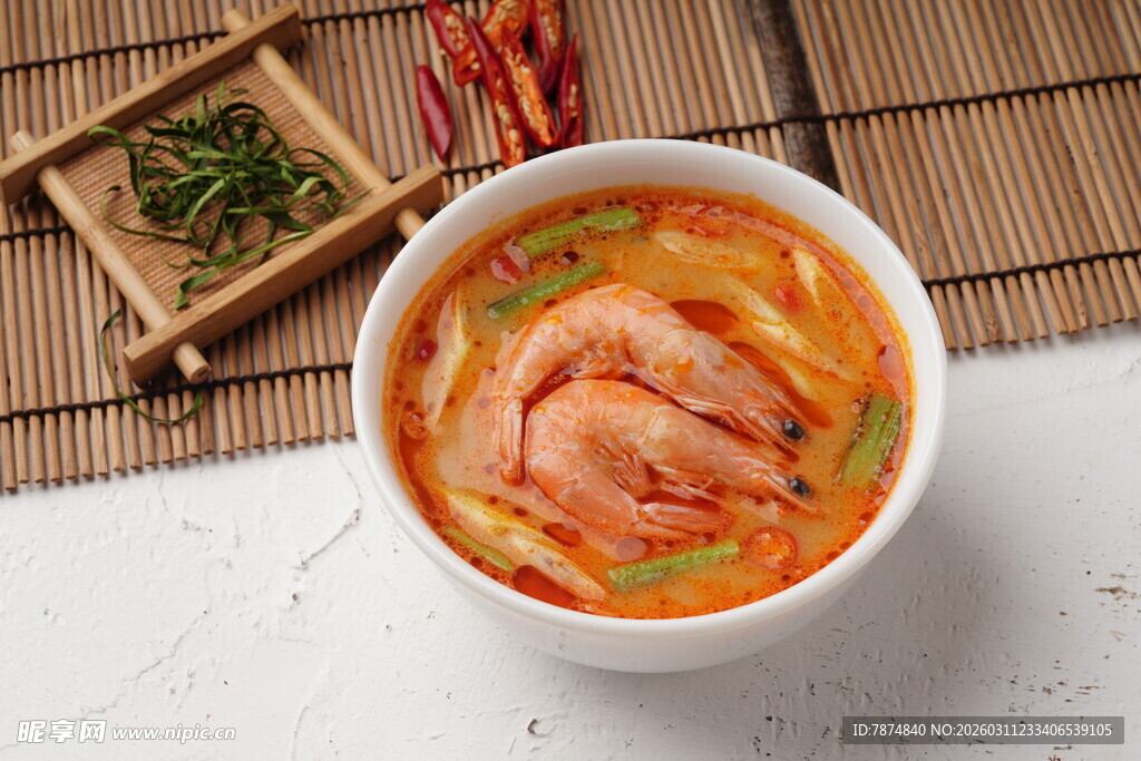 鲜虾汤面 美味诱人