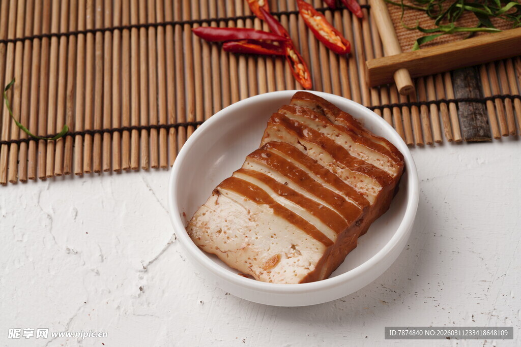 碗中美味五花肉切片