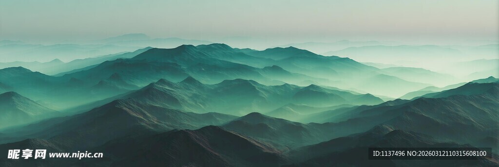 梦幻青绿山峦景观