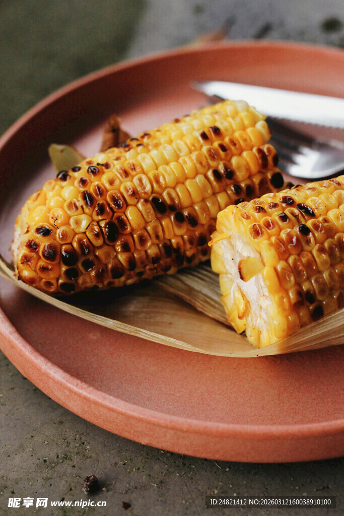 烤玉米美食特写