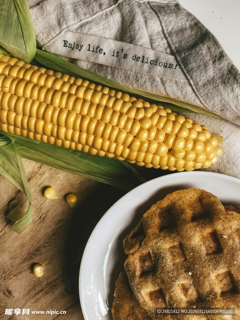 玉米与华夫饼的美味组合