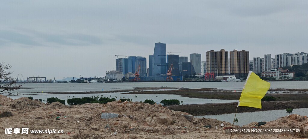 城市河畔风景