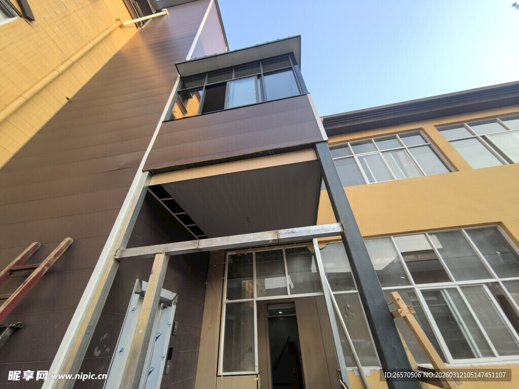 现代风格多层住宅外观