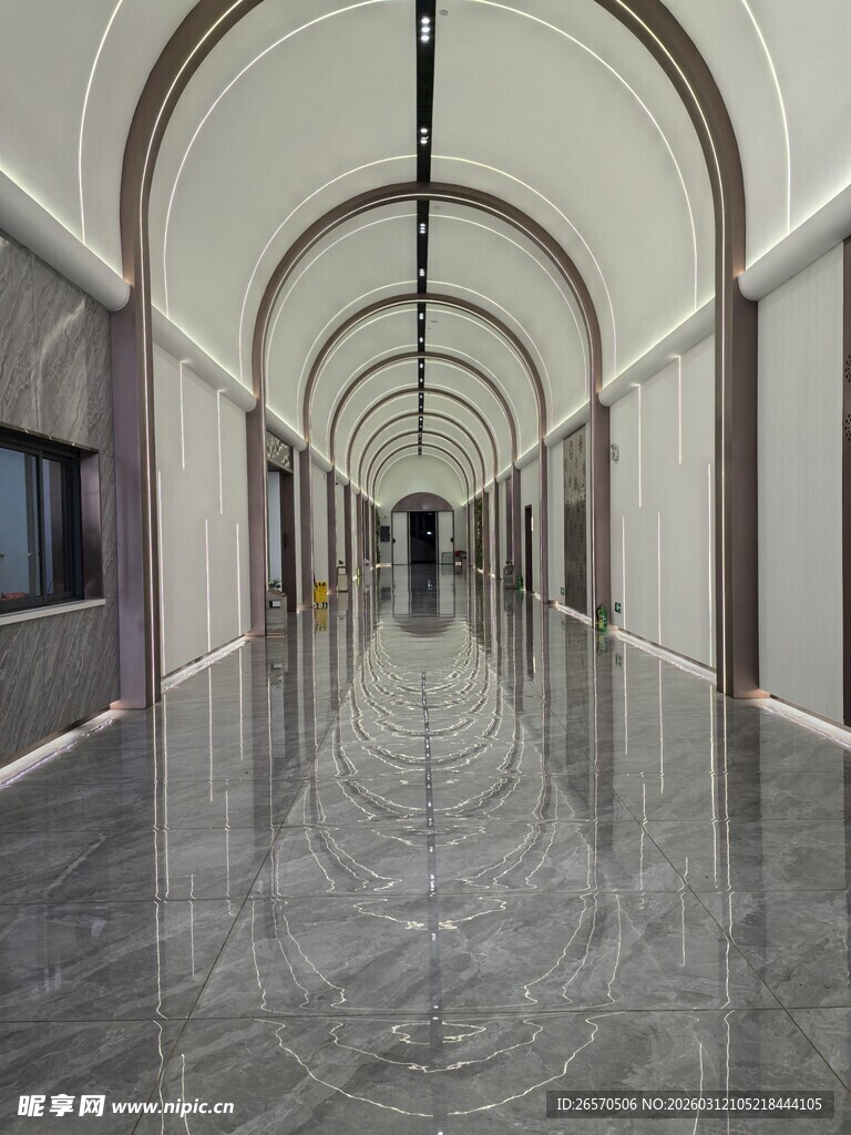 现代拱形长廊室内空间