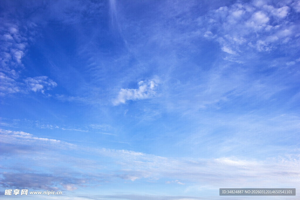 晴朗蓝天白云悠悠