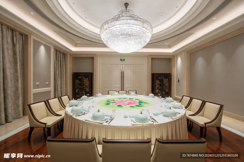 豪华中式风格餐厅包间