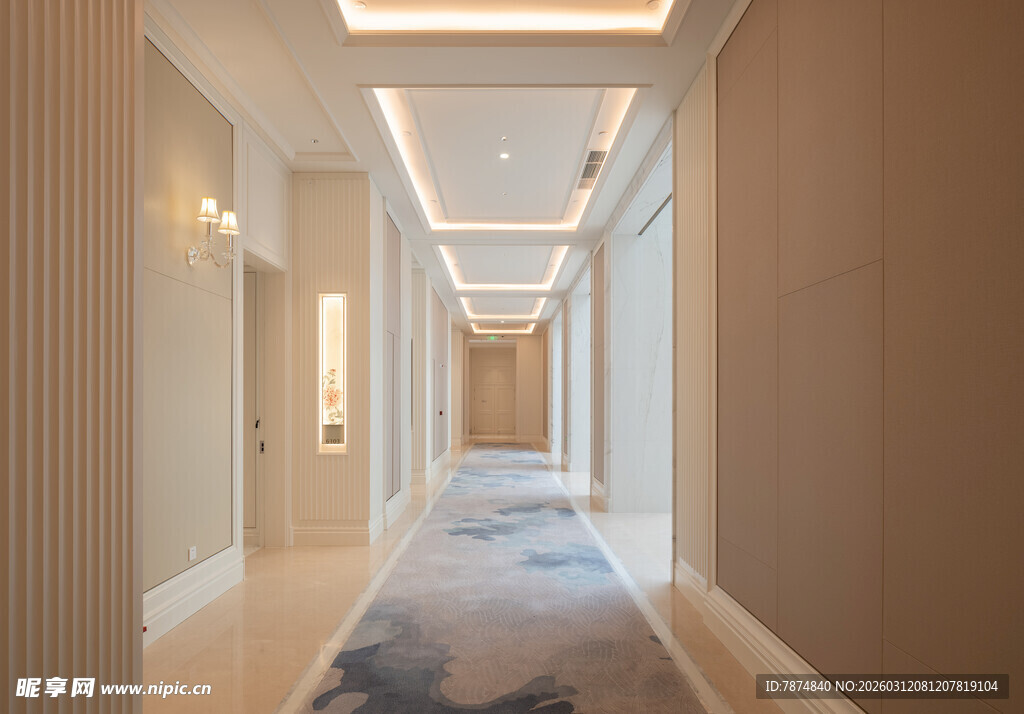 现代简约风格的宽敞走廊