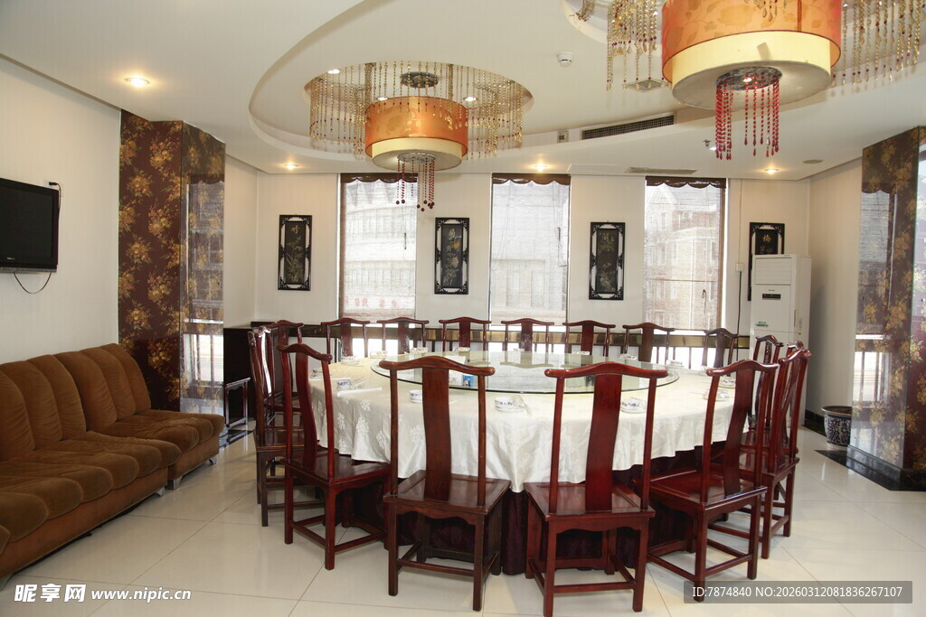 中式豪华圆桌餐厅包间