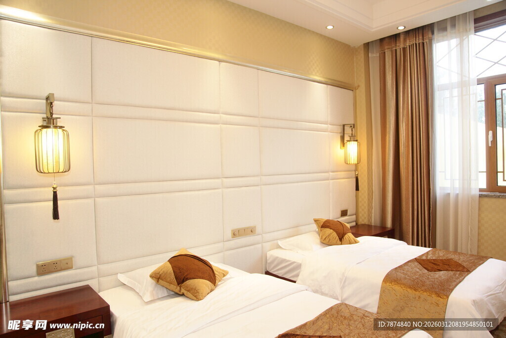 温馨双床卧室室内景致