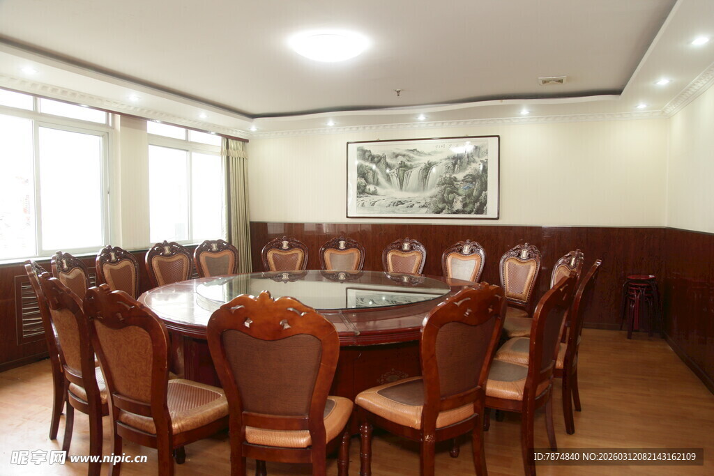 豪华中式风格圆桌会议室