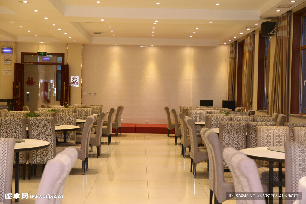 现代简约风格餐厅室内景