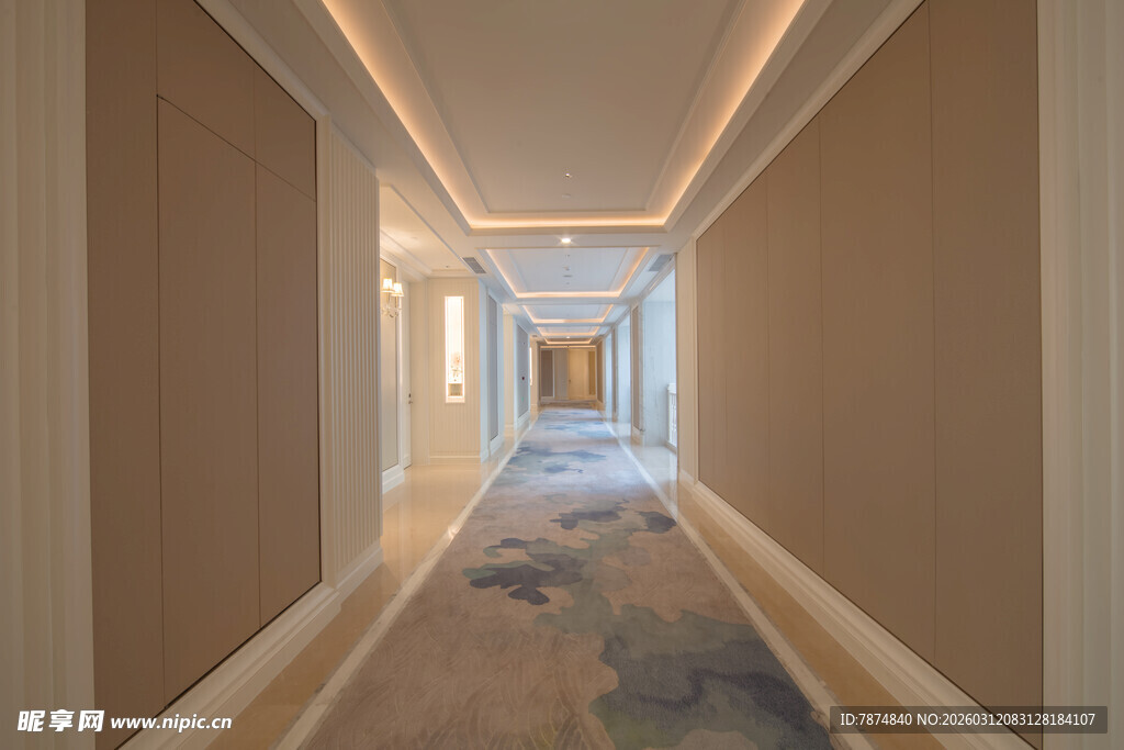 现代简约风格的走廊空间