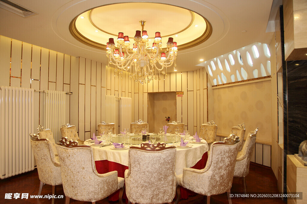 豪华餐厅圆桌宴会场景