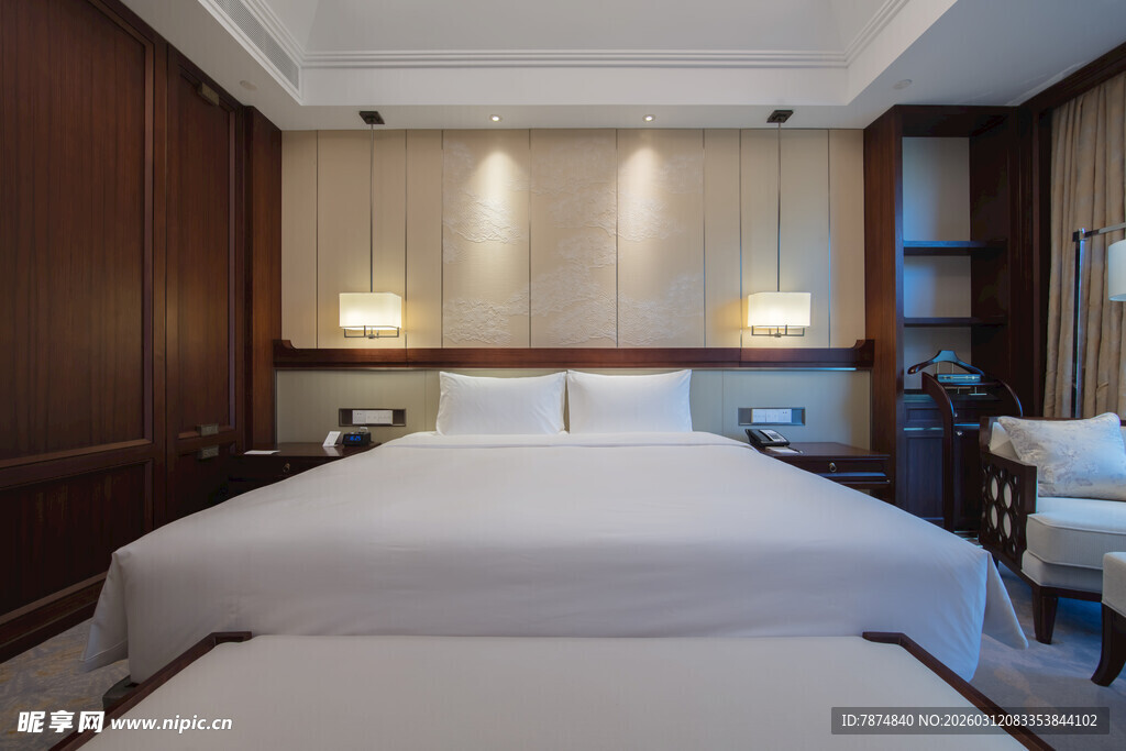 豪华舒适的酒店卧室空间