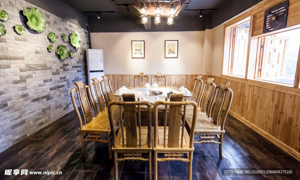温馨木质餐厅室内场景