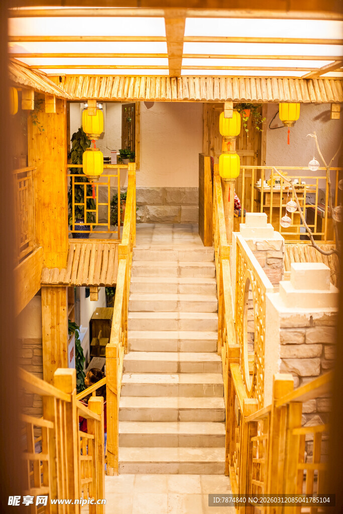 中式温馨餐厅楼梯内部景致