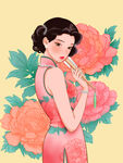 民国复古旗袍女子与繁花手绘插画