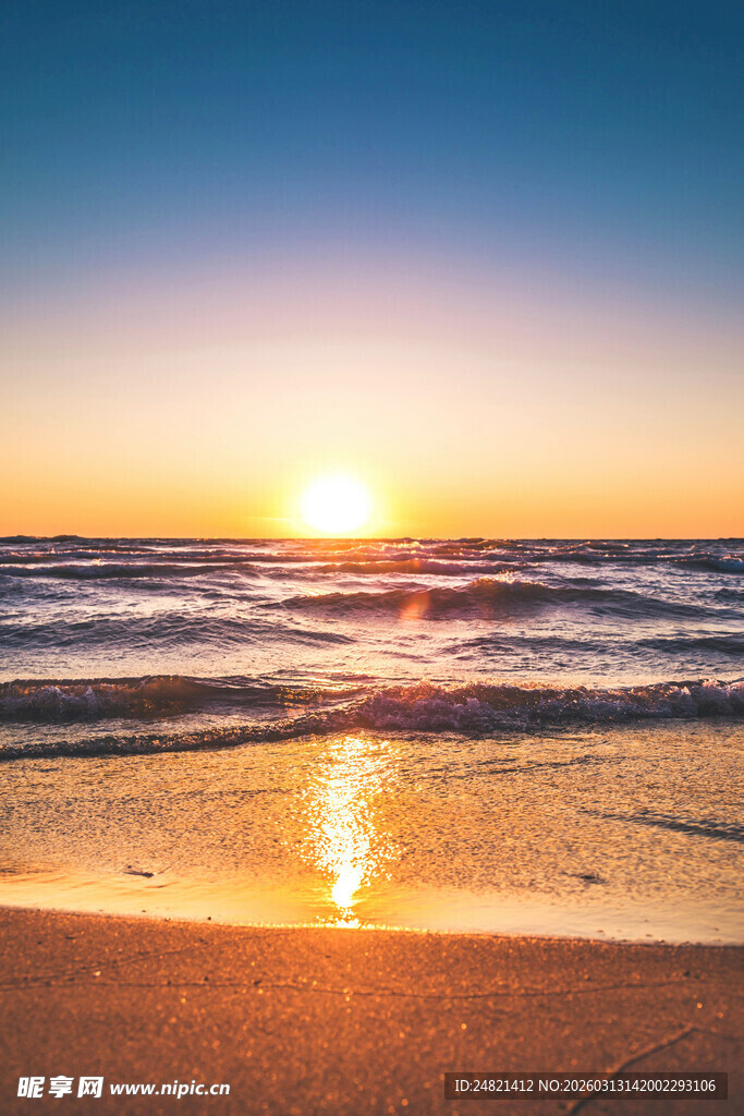 海边日出美景