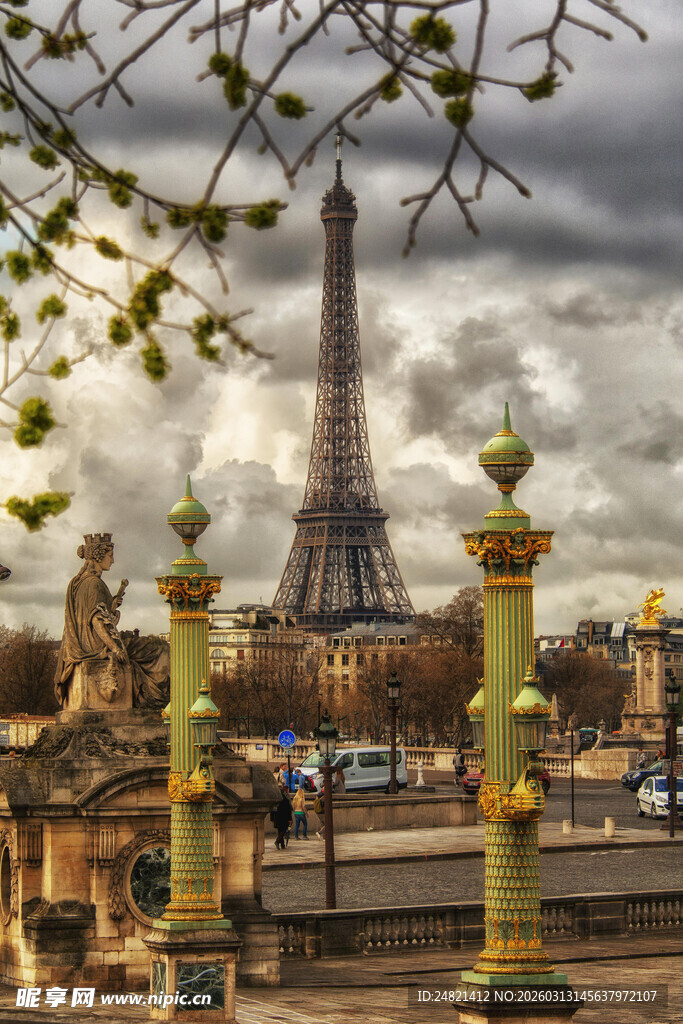 巴黎埃菲尔铁塔周边景致