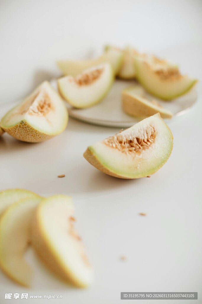 切开的甜瓜切片