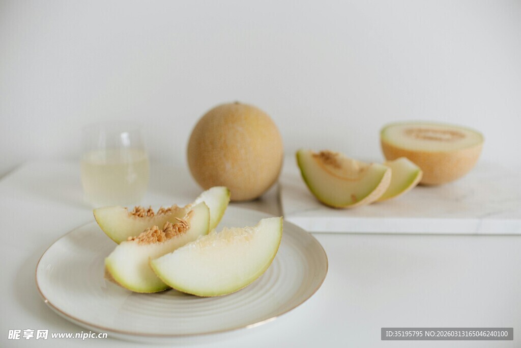 新鲜切片水果摆拍