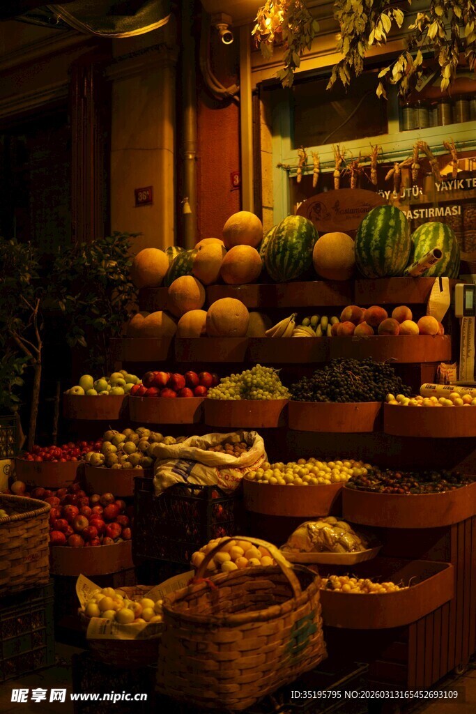 温馨杂货铺的缤纷果蔬