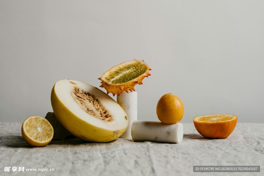 多彩新鲜水果静物组合