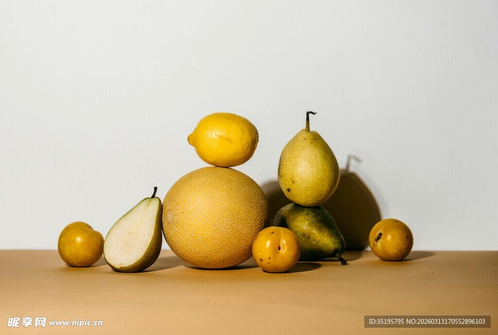 黄色系水果静物组合