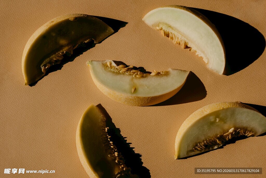 切开的甜瓜切片展示