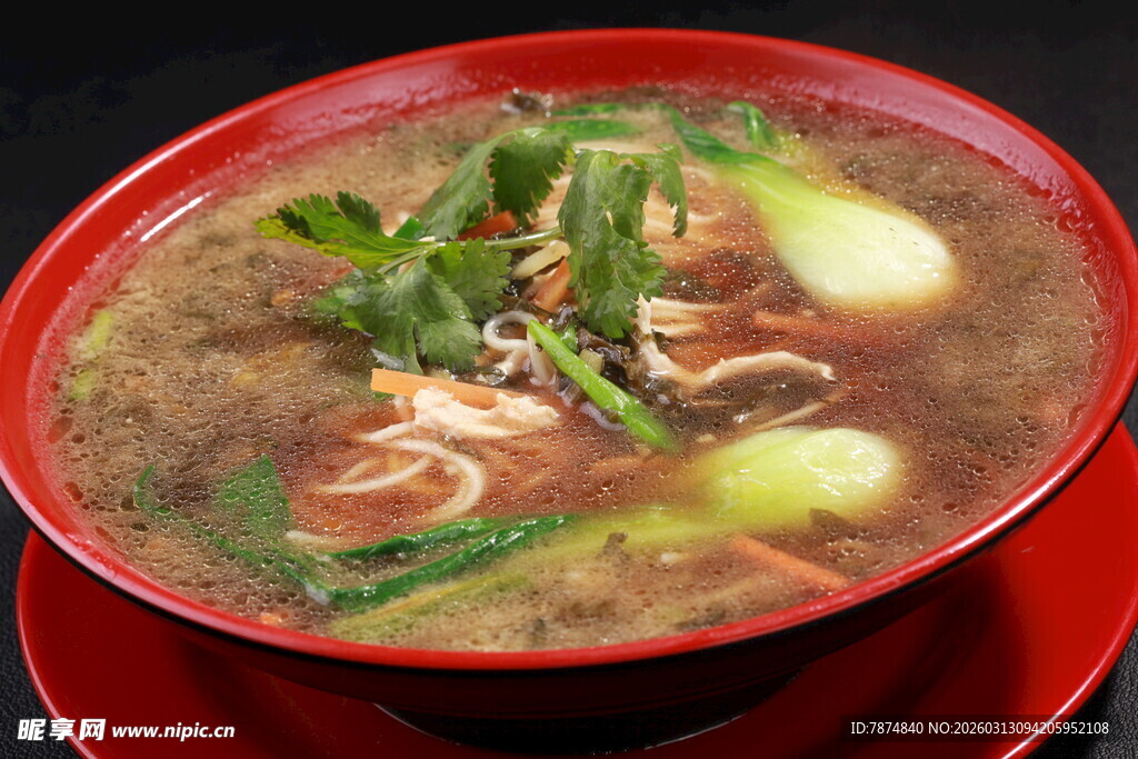 美味牛肉汤 鲜香诱人