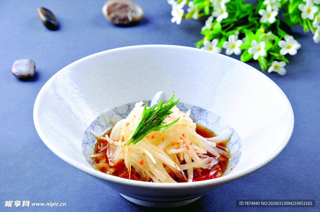 美味凉拌海蜇丝