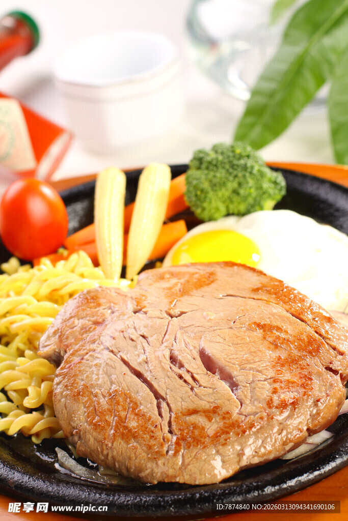 美味牛排套餐 营养丰富