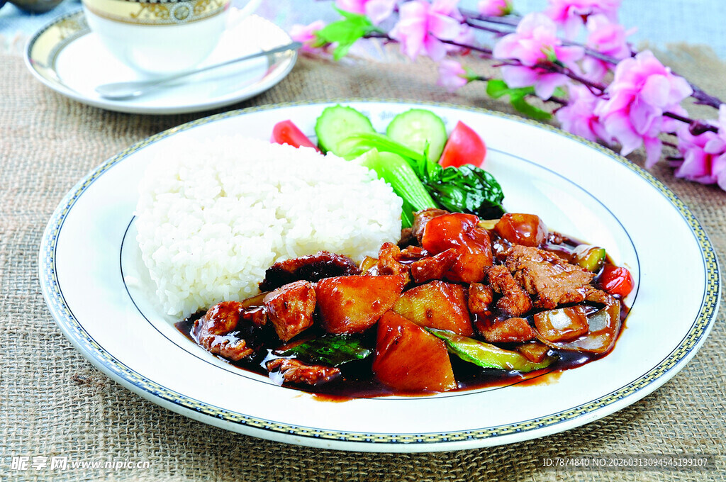 美味红烧排骨盖浇饭