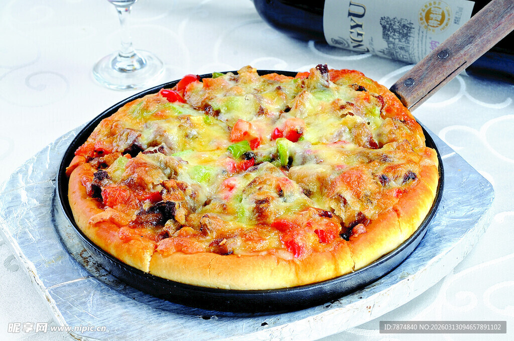 美味多彩披萨诱人呈现