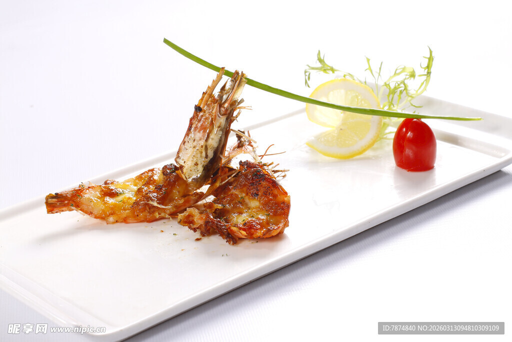 香煎大虾摆盘精致