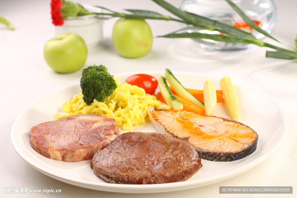 营养美味的健康餐食拼盘