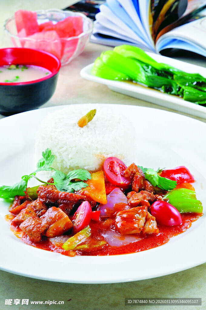 美味香辣炒鸡肉