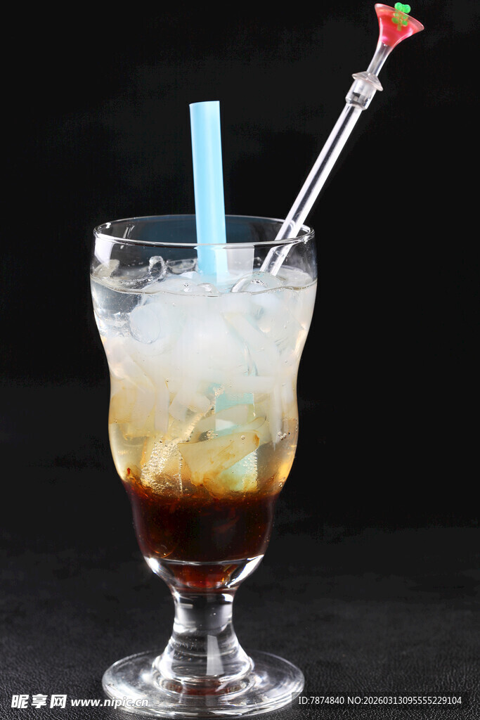 分层冰咖啡饮品