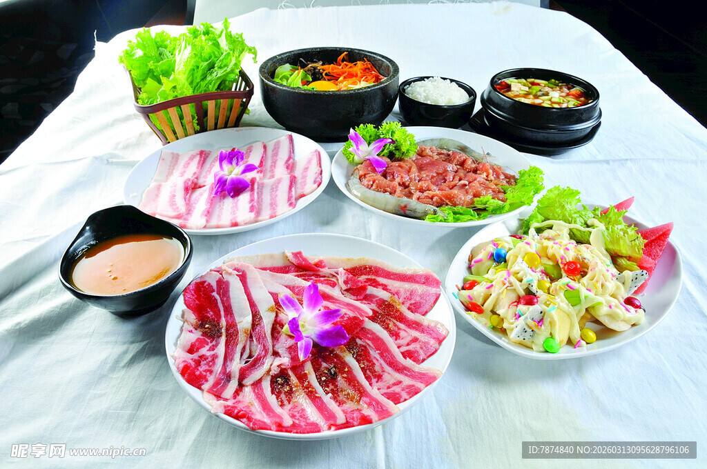 丰盛火锅食材拼盘