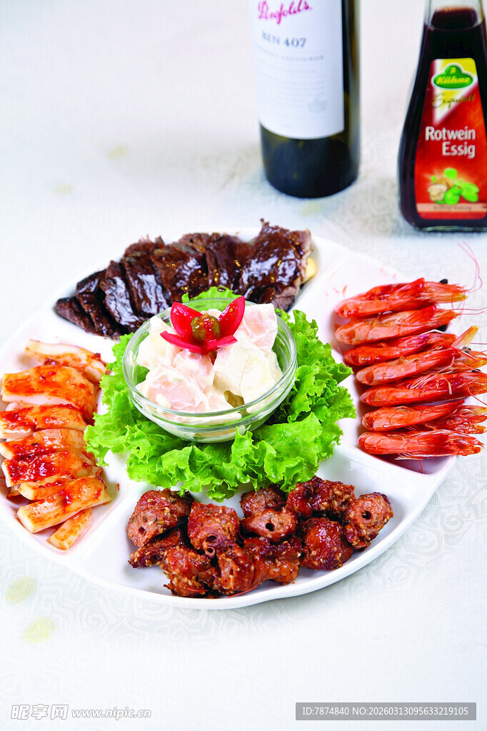 多样卤味拼盘 美味诱人