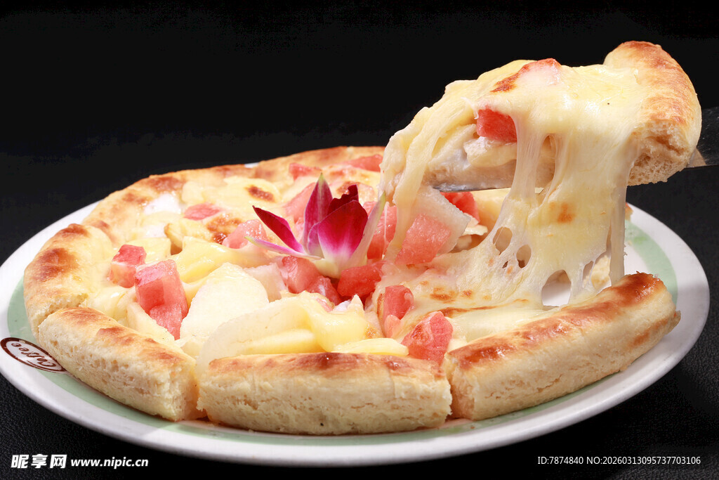 美味拉丝水果披萨