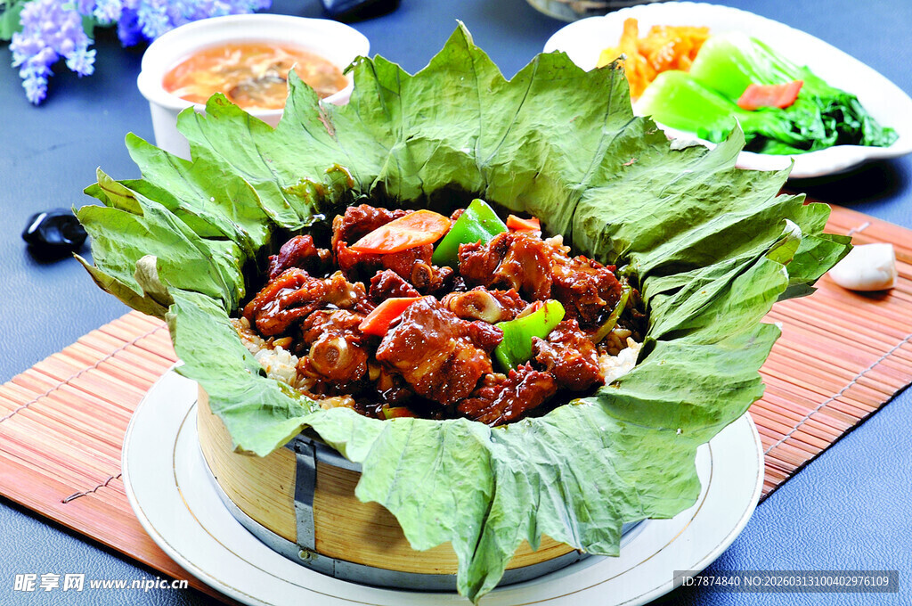 生菜包裹的美味热辣菜肴