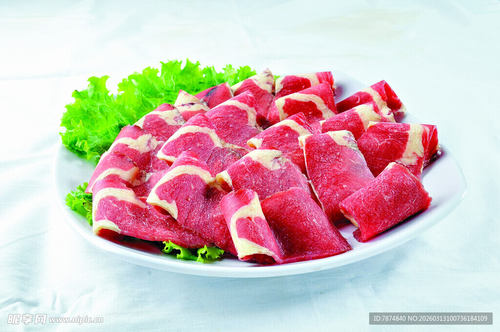 新鲜牛肉切片摆盘