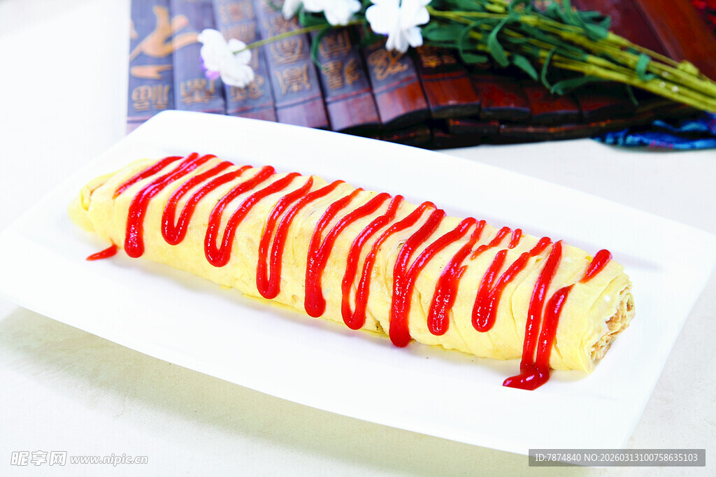 草莓酱淋面蛋糕卷