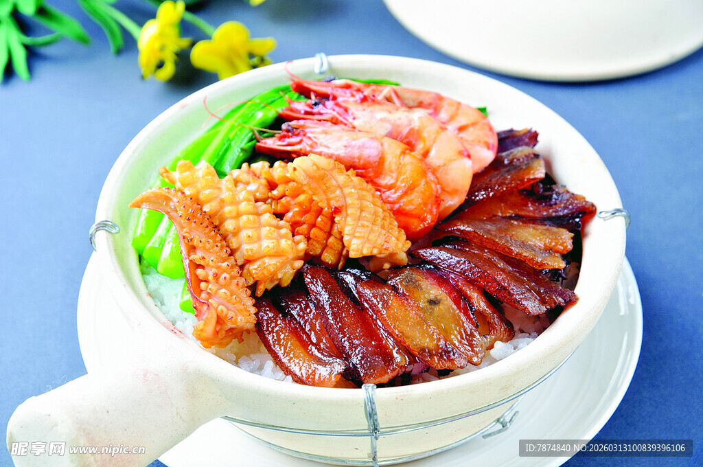 海鲜煲 食材丰富超诱人