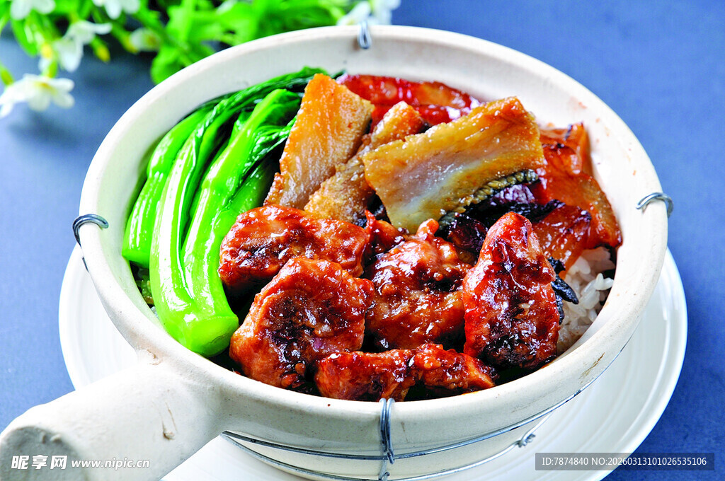 美味红烧排骨配青菜